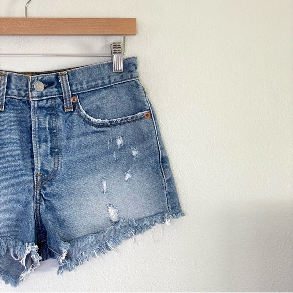 Levi’s Wedgie High Rise Distressed Denim Cutoff Short Havana Affair 26 - 27 - Picture 5 of 12